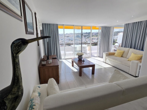 Amazing Sea View Albufeira Center Pool 8 min to Beach