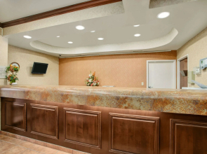 Super 8 by Wyndham Grayville