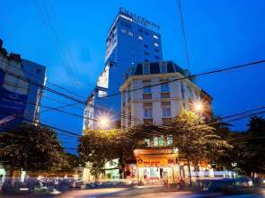 Chalcedony Grand Hotel