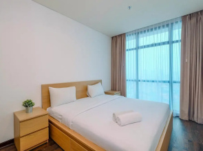 Spacious 1Br At Veranda Residence Puri Apartment