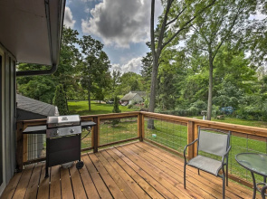 Lake Nagawicka Home - 2 Blocks to Boat Launch