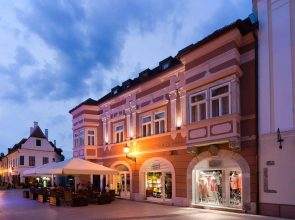 Barokk Hotel Promenád Gyor