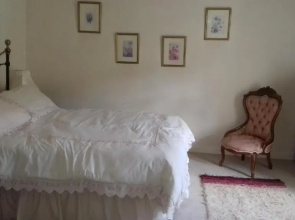 Hills Farm B&B Laugharne