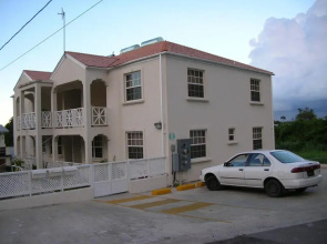 AnnJenn Apartments
