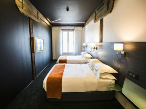 ONOMO Hotel Waterfront