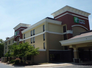Holiday Inn Express Burlington by IHG
