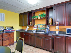 Comfort Inn University Center