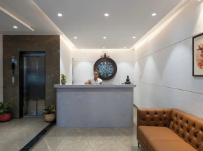 StayBird - Azure Suites Business Hotel