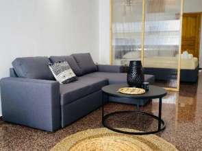 Homdwell Fine Living 1