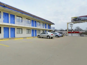 Americas Best Value Inn St. Louis/north