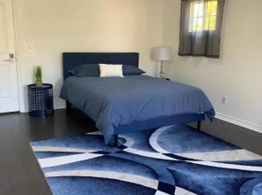 Adorable 3Bd, 3Ba Home in Beverly Hills