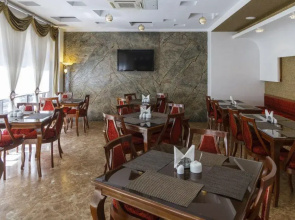 Saina Hotel