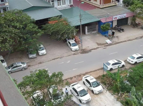 Avi Transit Hotel