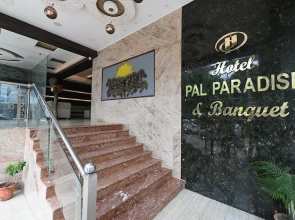 Pal Paradise Hotel & Banquet