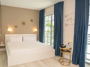 Allure Suites