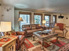 Deluxe Angel Fire Getaway, 4 Mi to Ski Slopes!