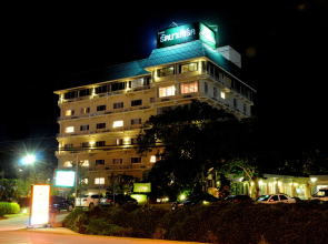 Rattana Park Hotel