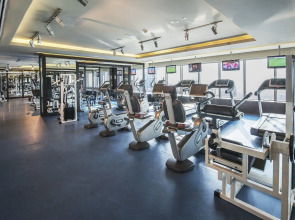 Sunday Mega Hotel Sheikh Zayed Road