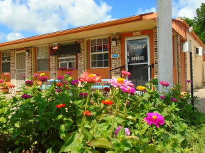 Town House Motel