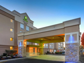Holiday Inn Express West Long Branch