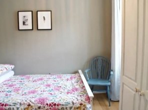 Homely Wee Leith Walk Retreat With Outdoor Space