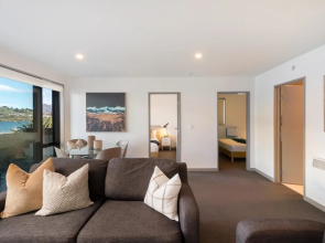 Residence du Lac by Staysouth