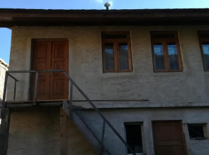 Guest house lela