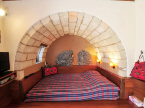 Izambo Guest Houses