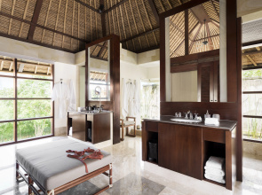 REVĪVŌ Wellness Resort Nusa Dua Bali