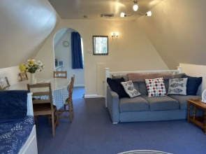 Mabel Lodge