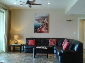 Above Naramata Bed & Breakfast