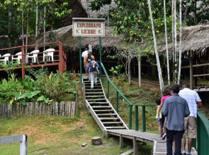 ExplorNapo Lodge