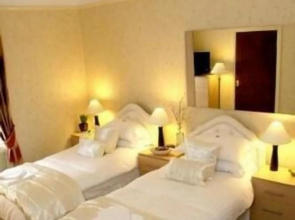 Grove Suites
