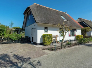 Villa w/ Electric Charging & Parking
