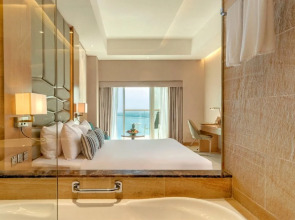 Royal Central Hotel & Resort — the Palm