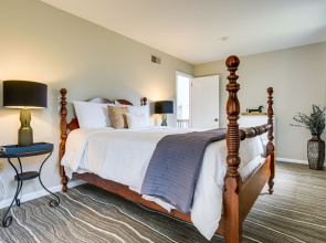 3 Mi to Downtown: Inviting Lancaster Home!