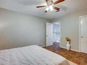 Montgomery Vacation Rental - Walk to Lake Conroe!