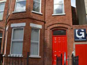 Giant Serviced Apartments