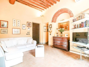 Apartment Guinigi with Private Courtyard