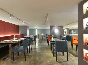 Отель BelAire Bangkok