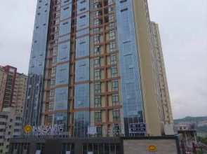 Yijia Mingren Hotel