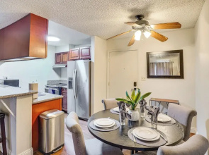 Steps to Csulb: Cozy Condo w/ Pool Access!