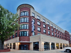 Hampton Inn & Suites Chapel Hill-Carrboro/Downtown