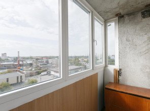 Как дома. Левый берег на Троллейная