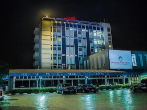 Universal Hotel Enugu