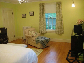 The Kingswood Bed & Breakfast