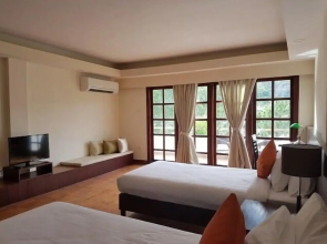 Khuru Resort