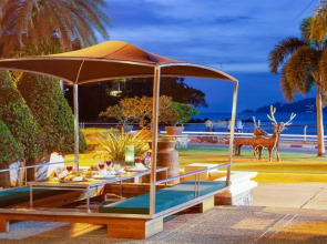 Seaview Patong Hotel