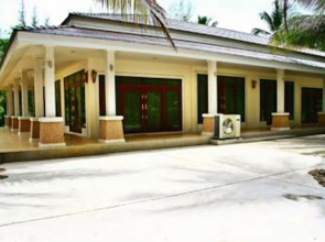 Pakmeng Resort