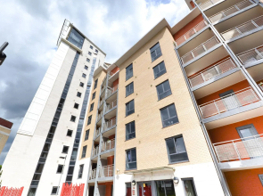 Baltic Quay Apartments Week2Week